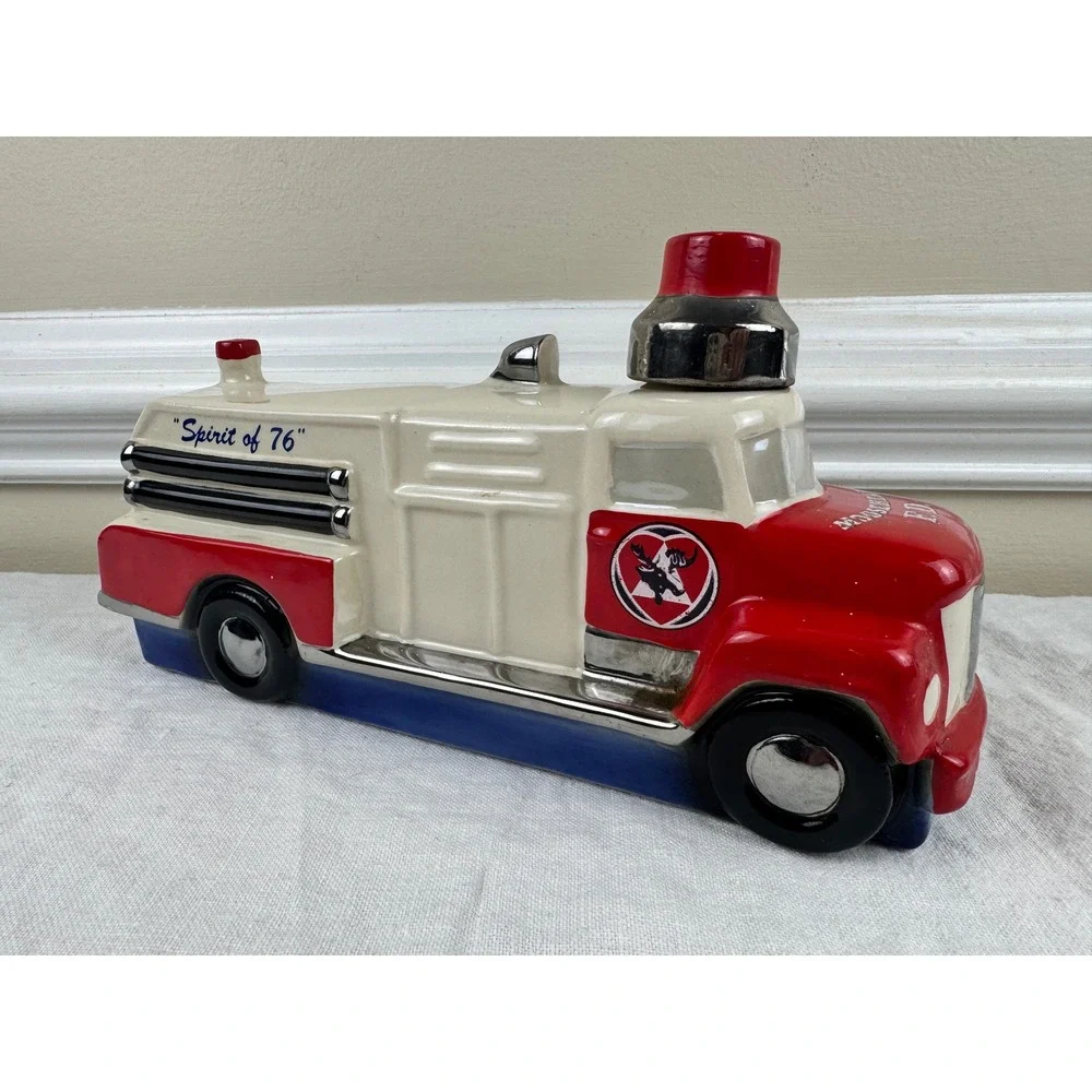 1974 Royal Halburton China Fire Truck Decanter Spirit of 76 Mooseheart FD 9.5